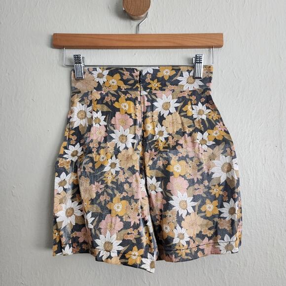NEW Rumer The Label Paloma Floral Print High Waist Shorts - Picture 10 of 13